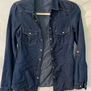 [live for truth] women’s chambray/denim button-up shirt size small